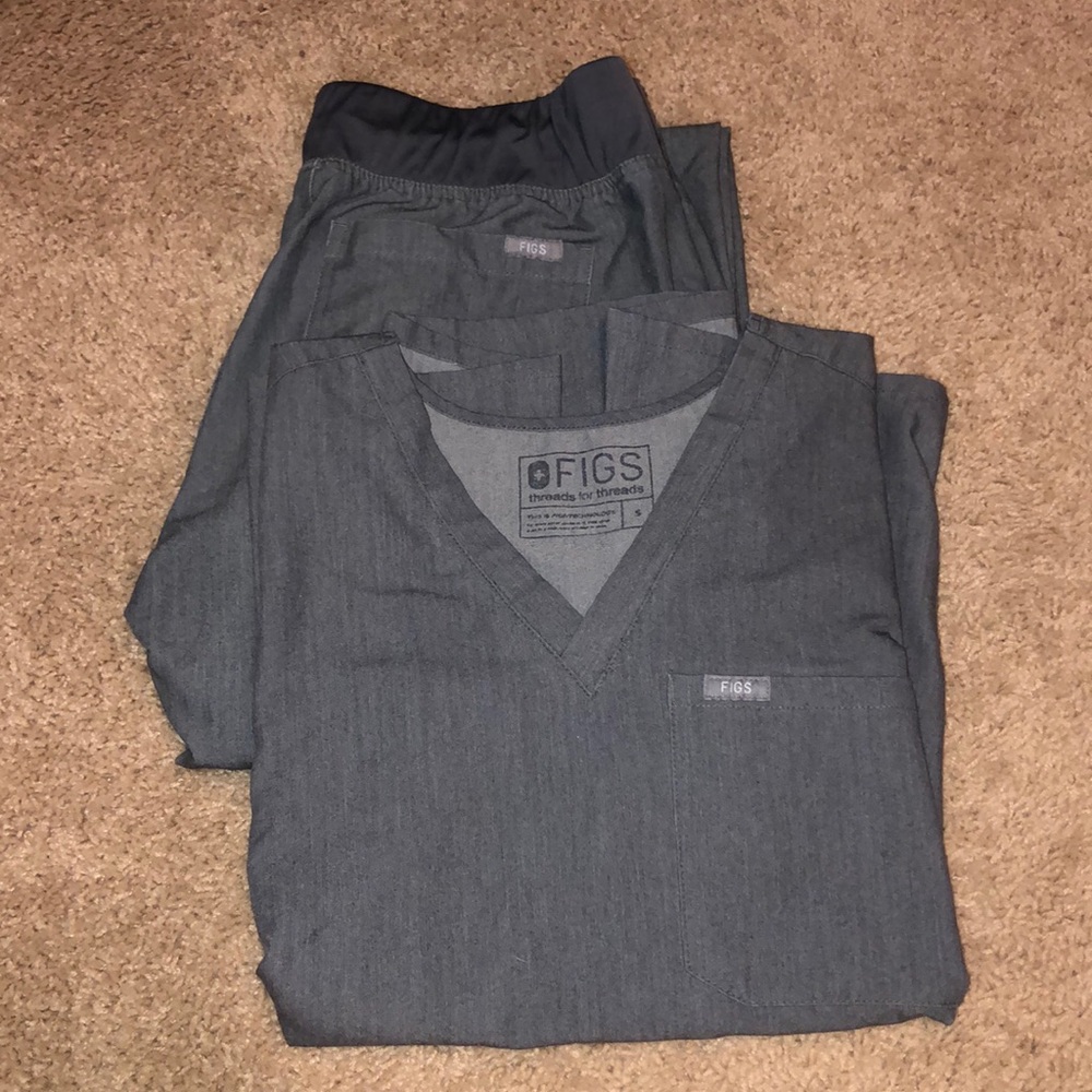 Graphite figs scrub set